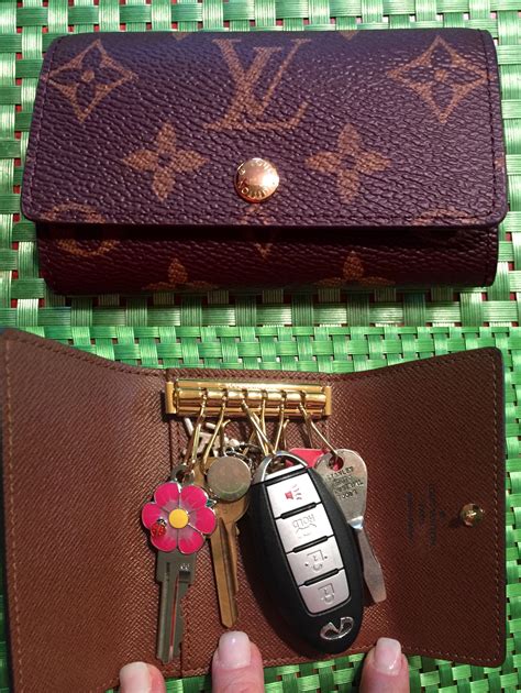 louis vuitton 6 key holder monogram|louis vuitton 6 ring key holder.